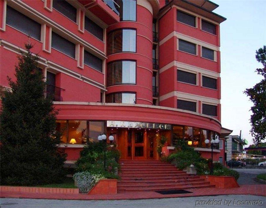 Hotel Napoleon Lucca Exterior photo